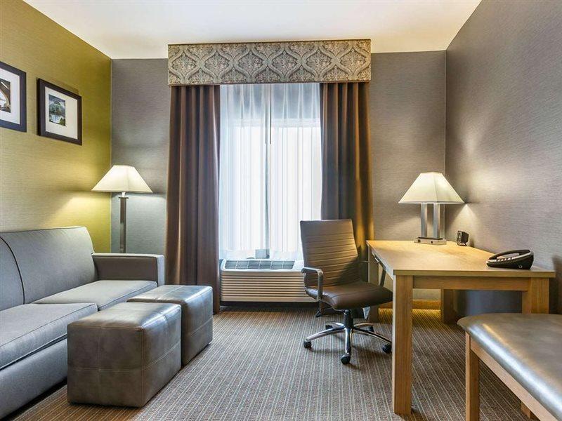 Comfort Suites Southgate-Detroit Eksteriør billede