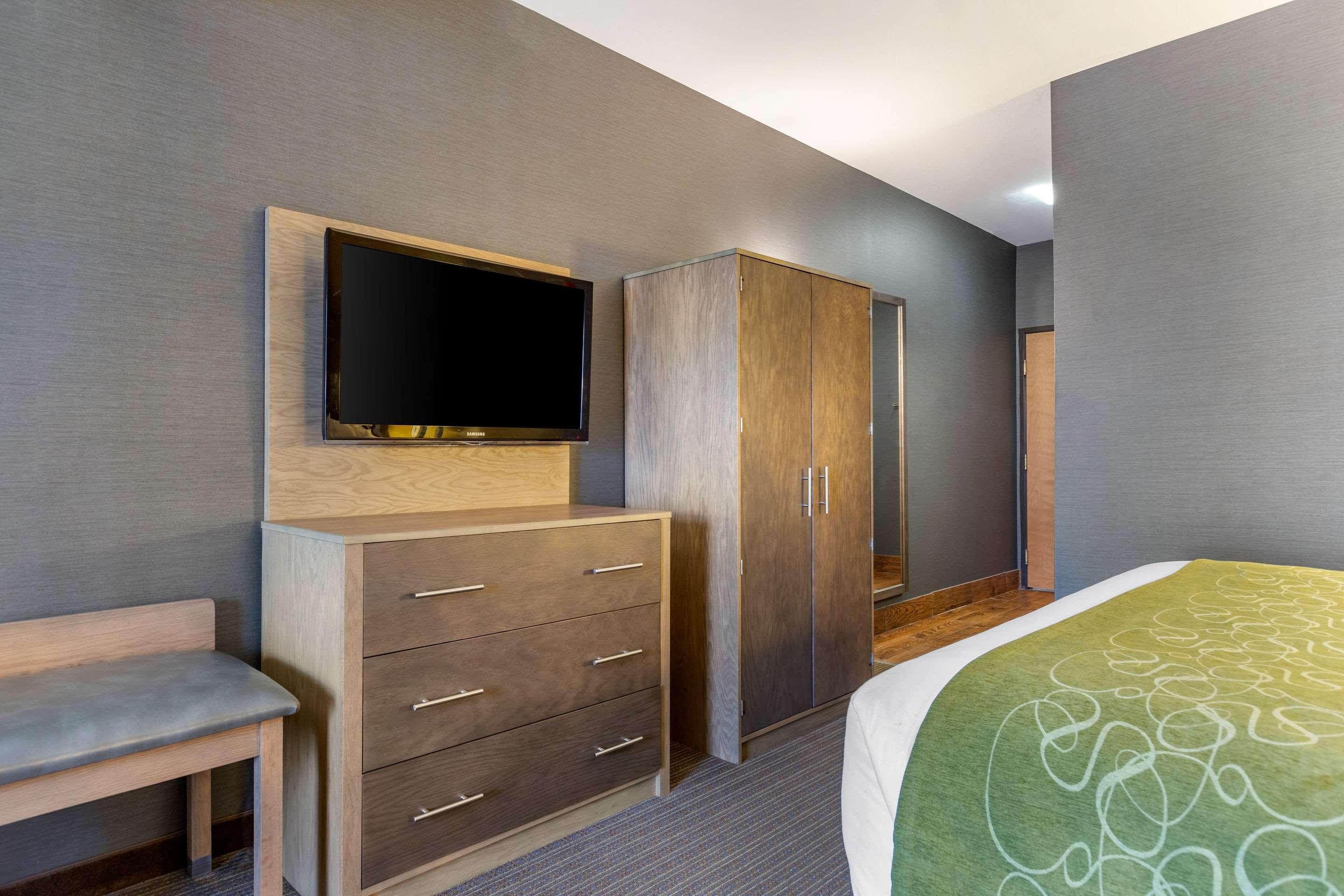 Comfort Suites Southgate-Detroit Eksteriør billede