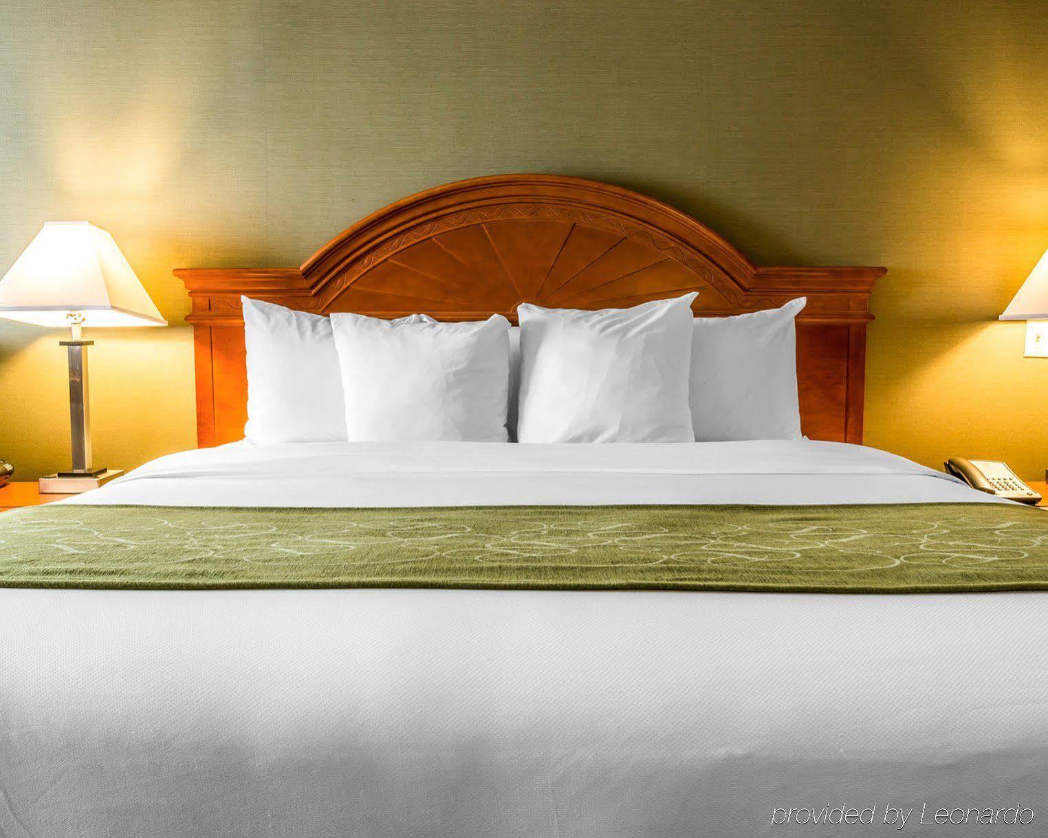 Comfort Suites Southgate-Detroit Eksteriør billede